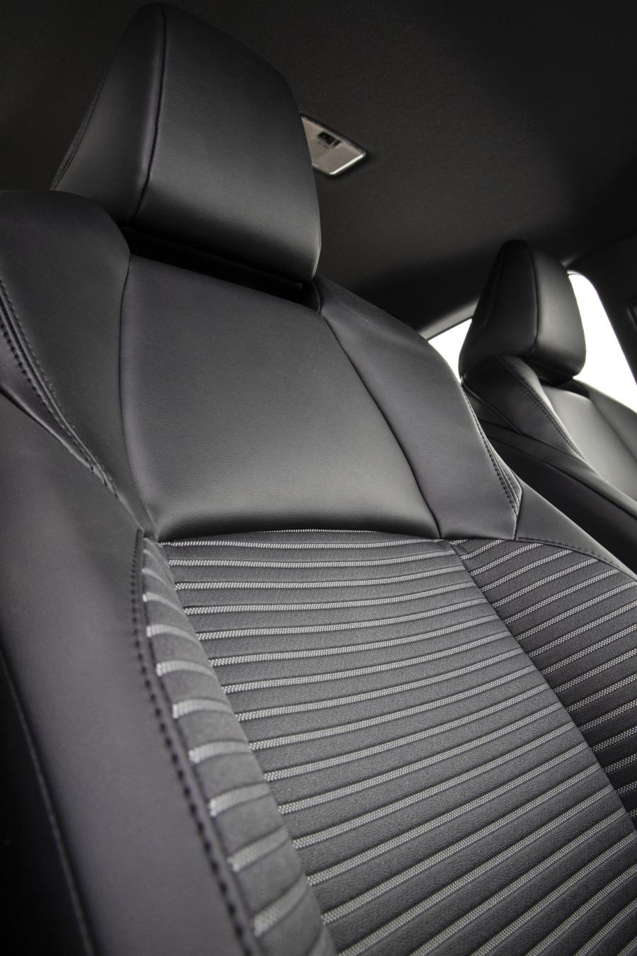 Интерьер Toyota Corolla Sedan 2020 года  (ZA) (фото 38 из 40)